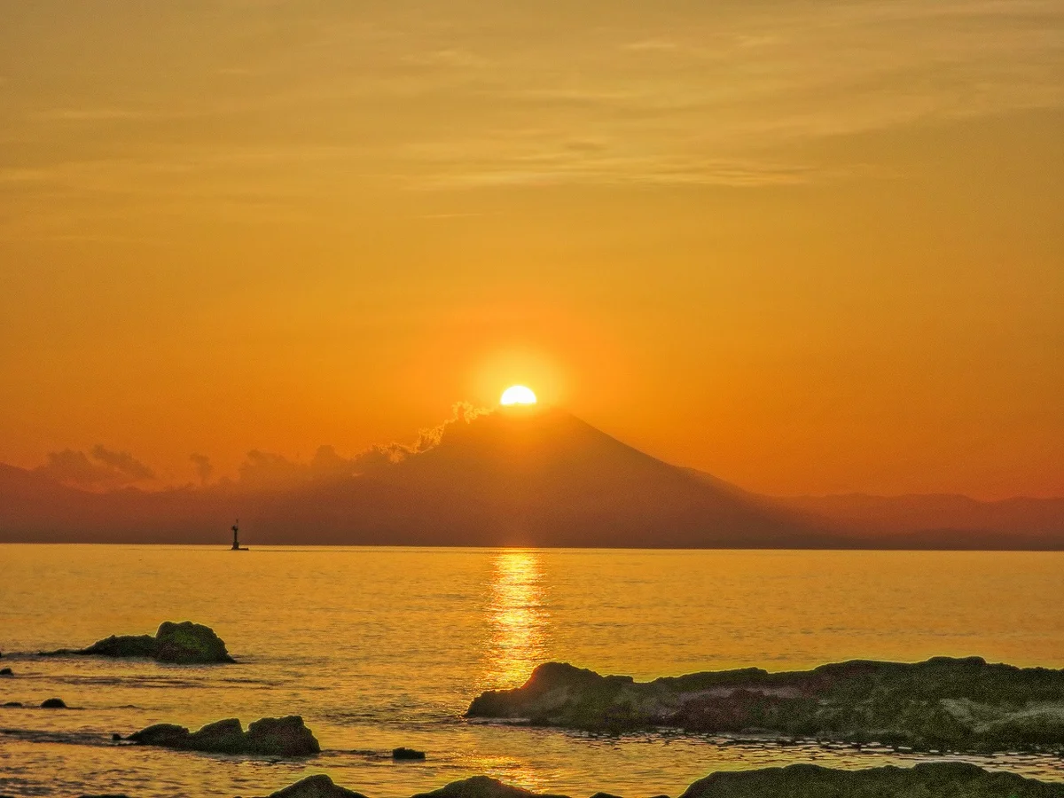 投稿写真：左寄りダイヤモンド富士