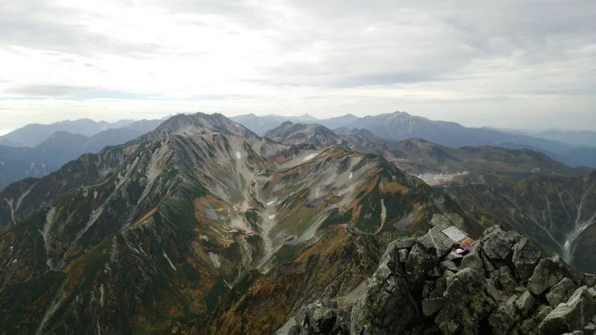 投稿写真：劔岳山頂から立山方面