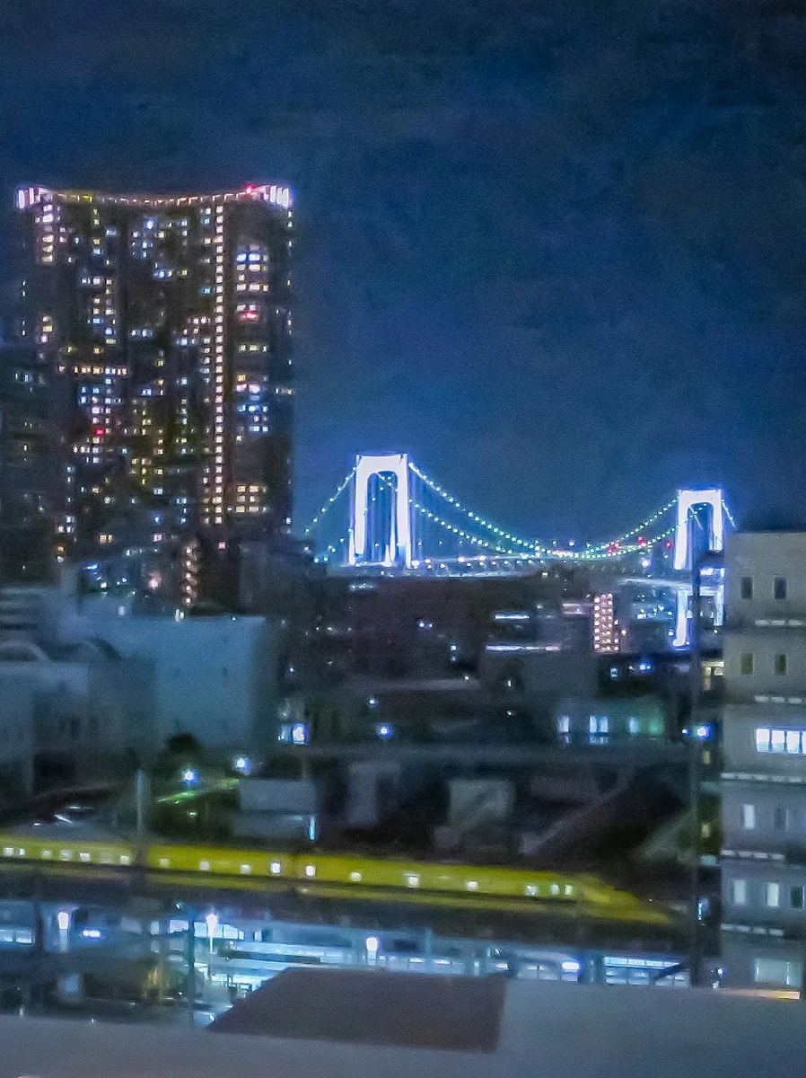 投稿写真：ドクターイエローとレインボーブリッジ