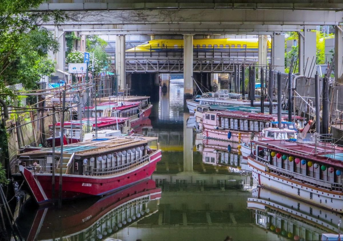 投稿写真：ドクターイエローと屋形船