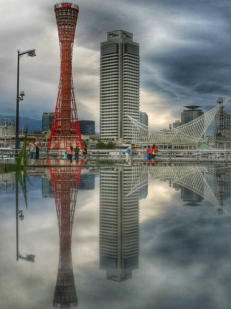 投稿写真：ポートタワーのリフレクション
