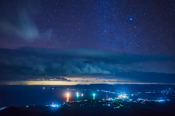 投稿：島の夜景と星景