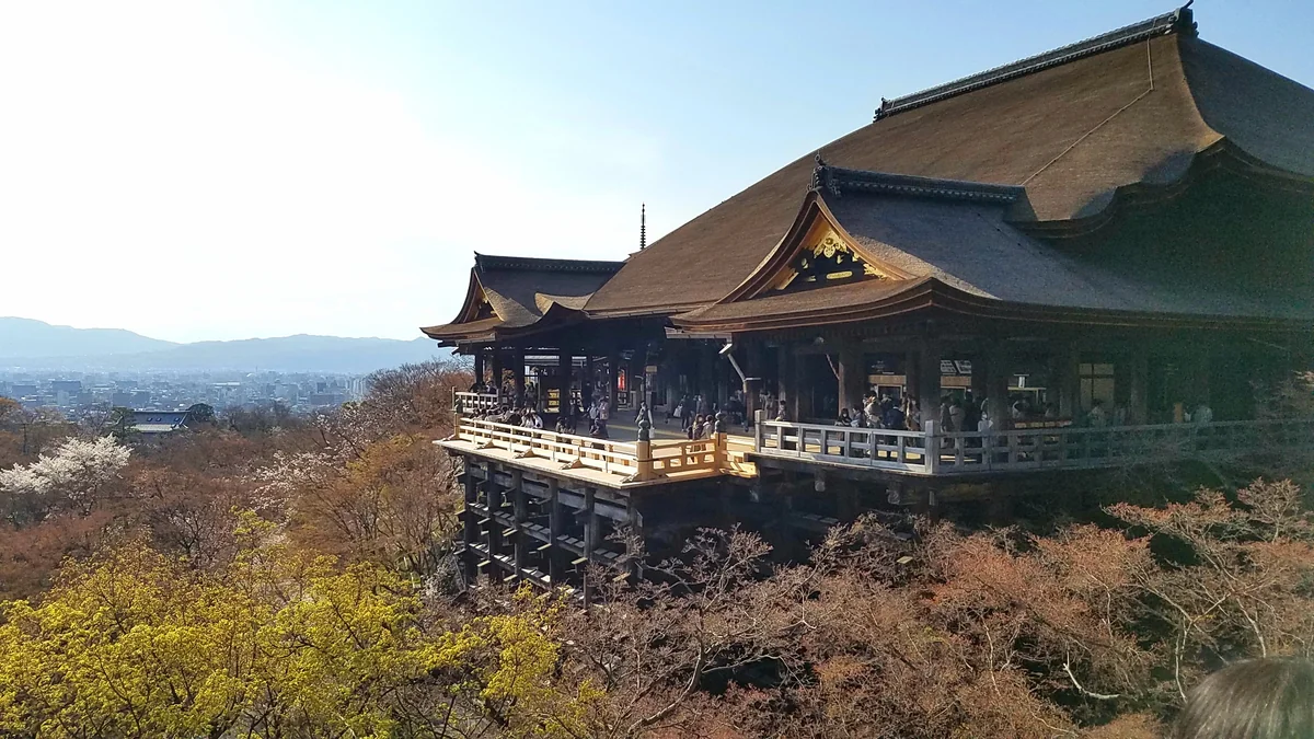 投稿写真：清水寺　春の昼下がり