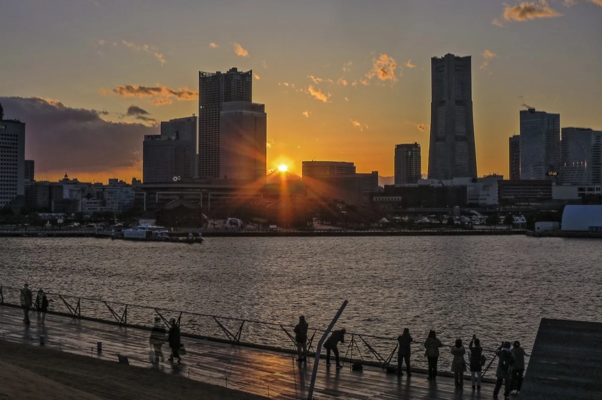 投稿写真：横浜港ダイヤモンド富士