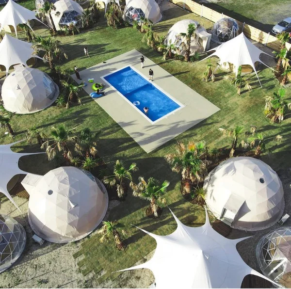 投稿：宇宙ステーションみたいなグランピング