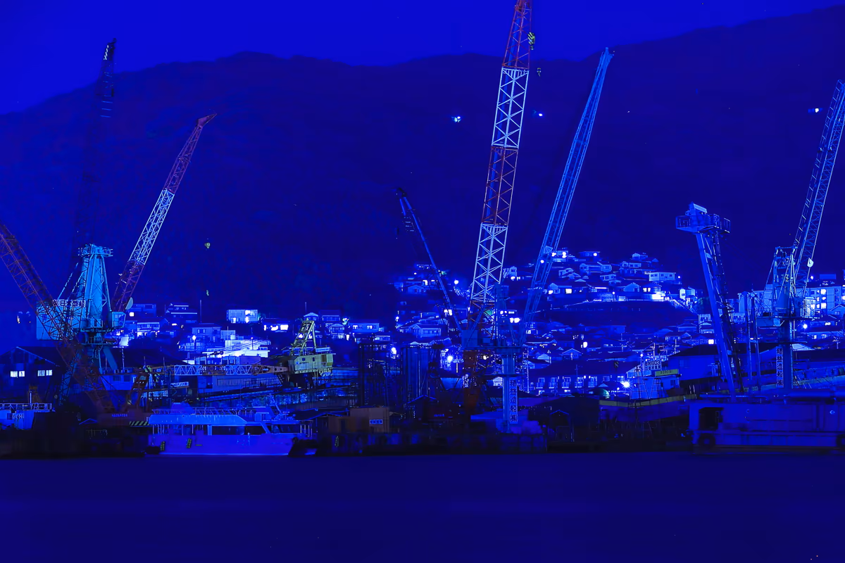 投稿写真：夜の造船所