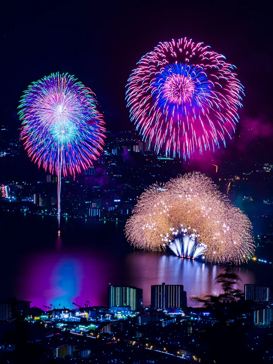 投稿写真：続・極彩色の饗宴