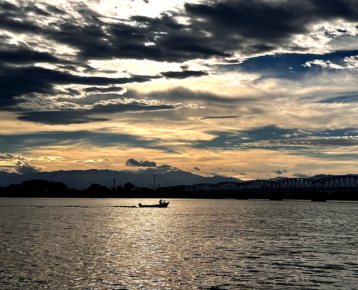 投稿写真：阿賀野川の朝焼け