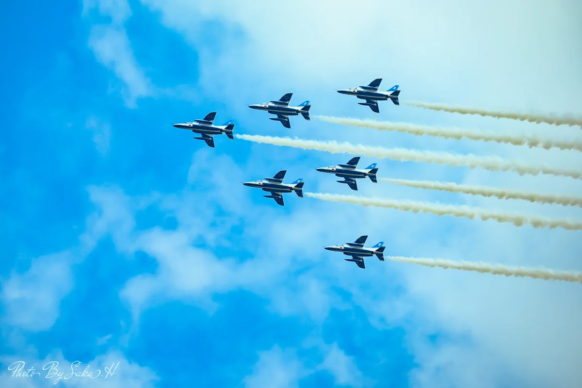 投稿写真：ブルーインパルス展示飛行