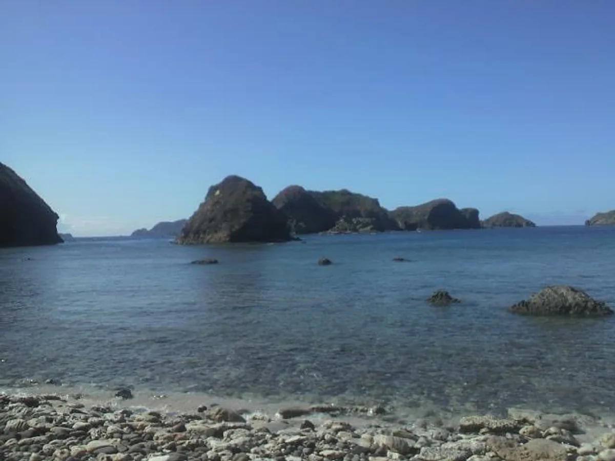 投稿写真：世界自然遺産、小笠原諸島母島南崎から硫黄島方向を見た。