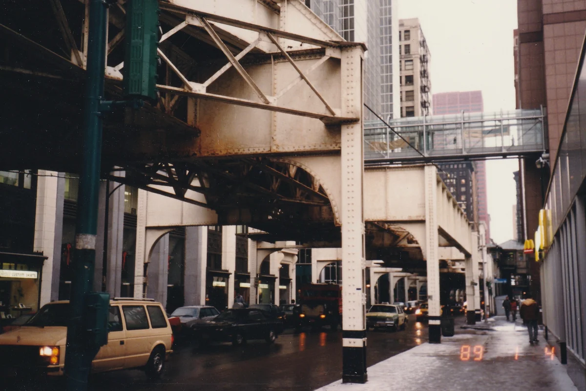 投稿写真：シカゴ市内の高架下