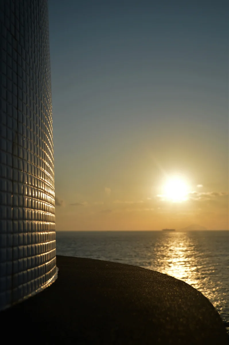 投稿写真：爪木崎灯台から見た朝日