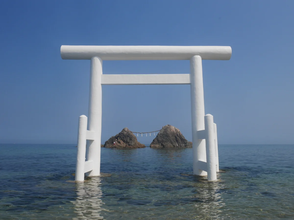 投稿写真：066桜井二見ヶ浦の大鳥居と夫婦岩（福岡）