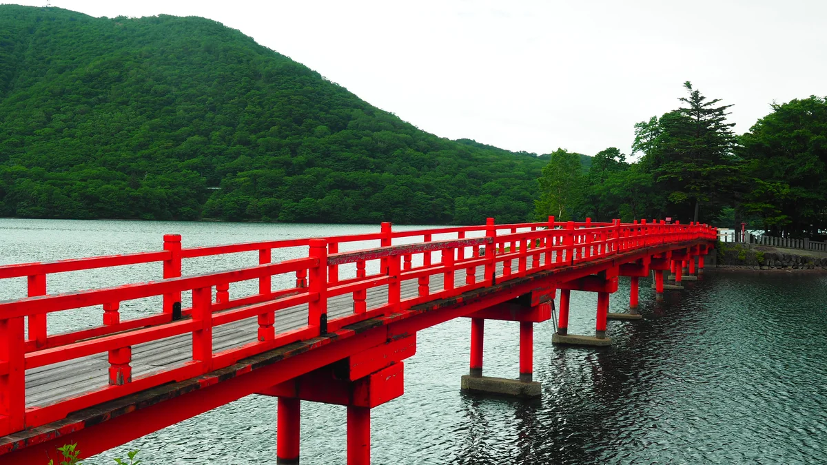 投稿写真：赤城神社の紅の橋