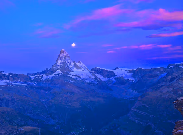投稿：Der Matterhorn des Morgenglühens