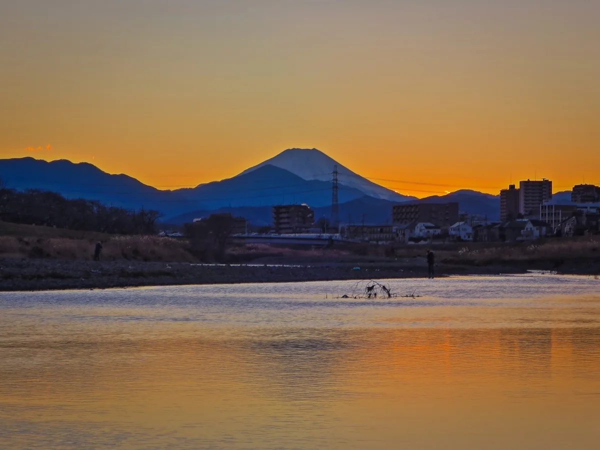 投稿写真：夕富士と微かに逆さ富士