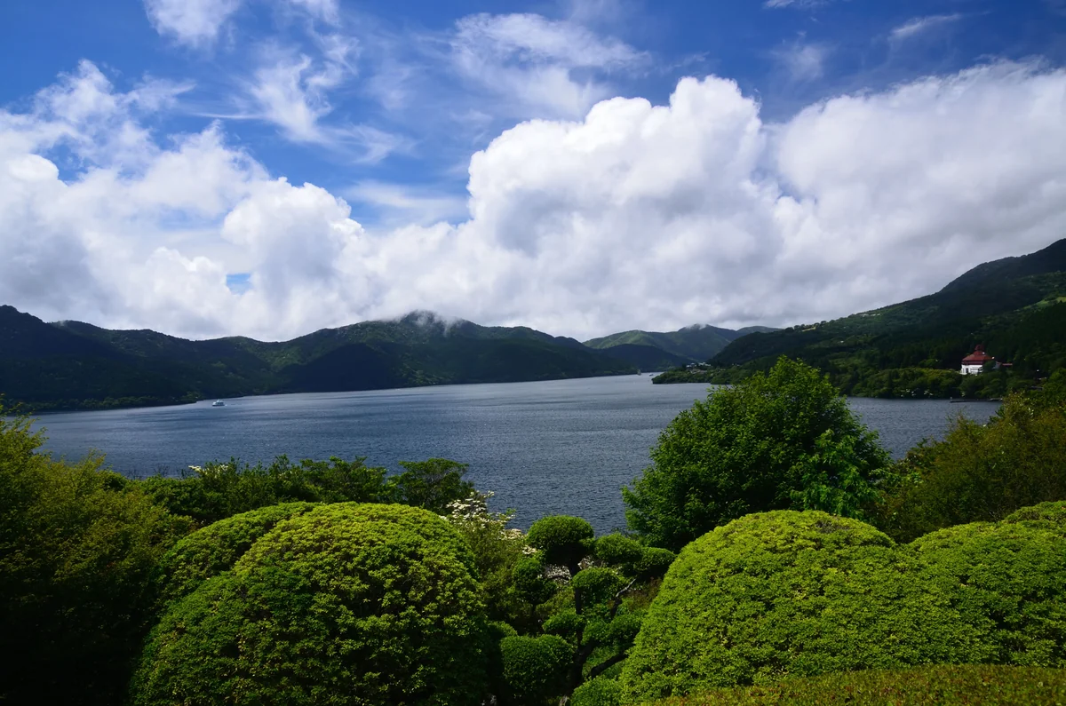 投稿写真：梅雨明けの芦ノ湖