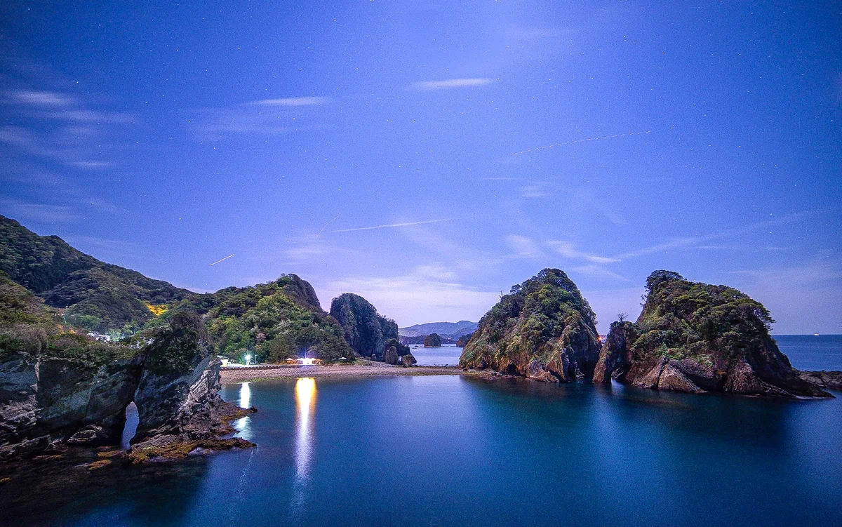 投稿写真：真夜中の高台から