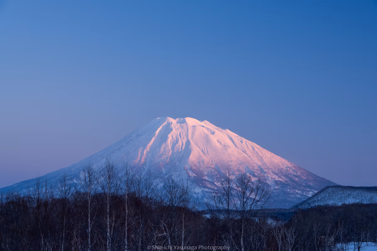 投稿写真：夕暮れの羊蹄山