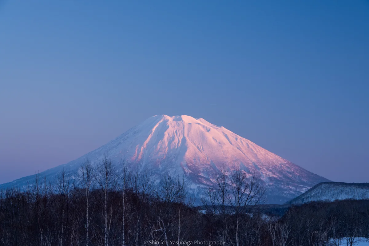 投稿写真：夕暮れの羊蹄山