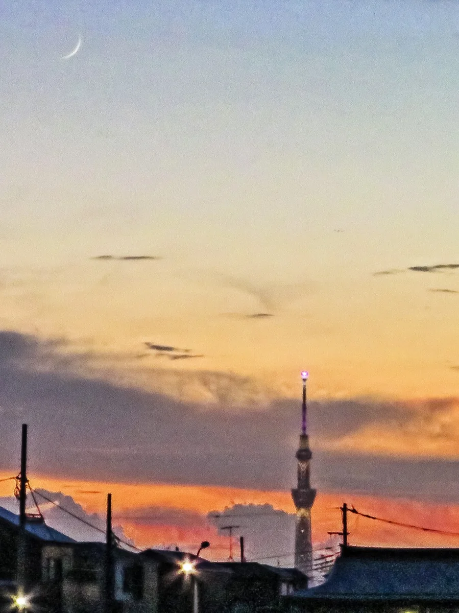 投稿写真：二日月パールスカイツリー~見え始め