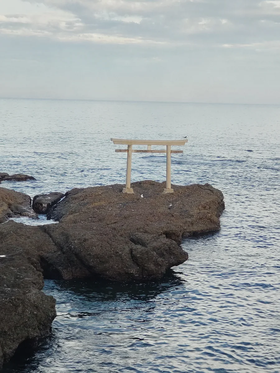 投稿写真：夕時の神磯の鳥居