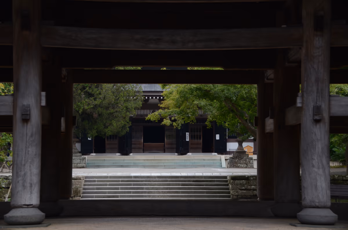 投稿写真：円覚寺山門と仏殿