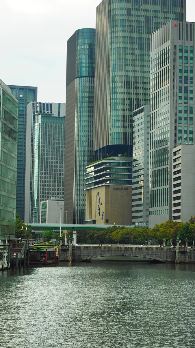 投稿写真：川辺の摩天楼