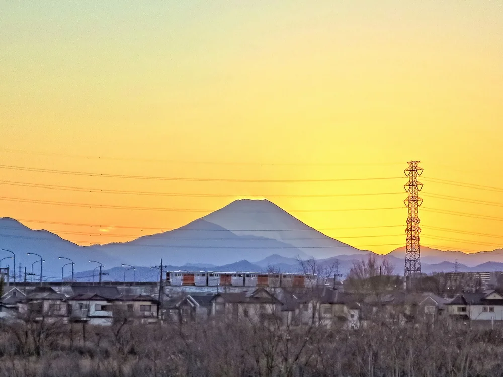 投稿写真：多摩モノレールと夕富士