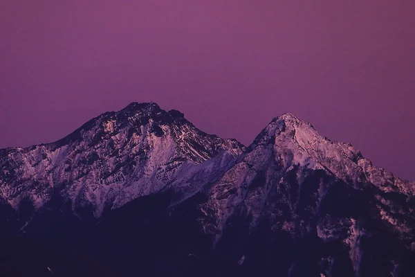 投稿：残照の双璧