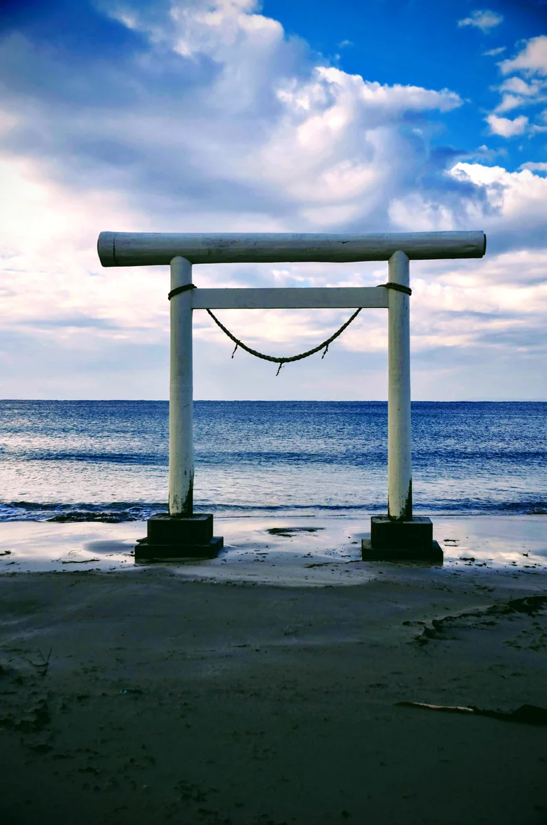 投稿写真：海辺の鳥居