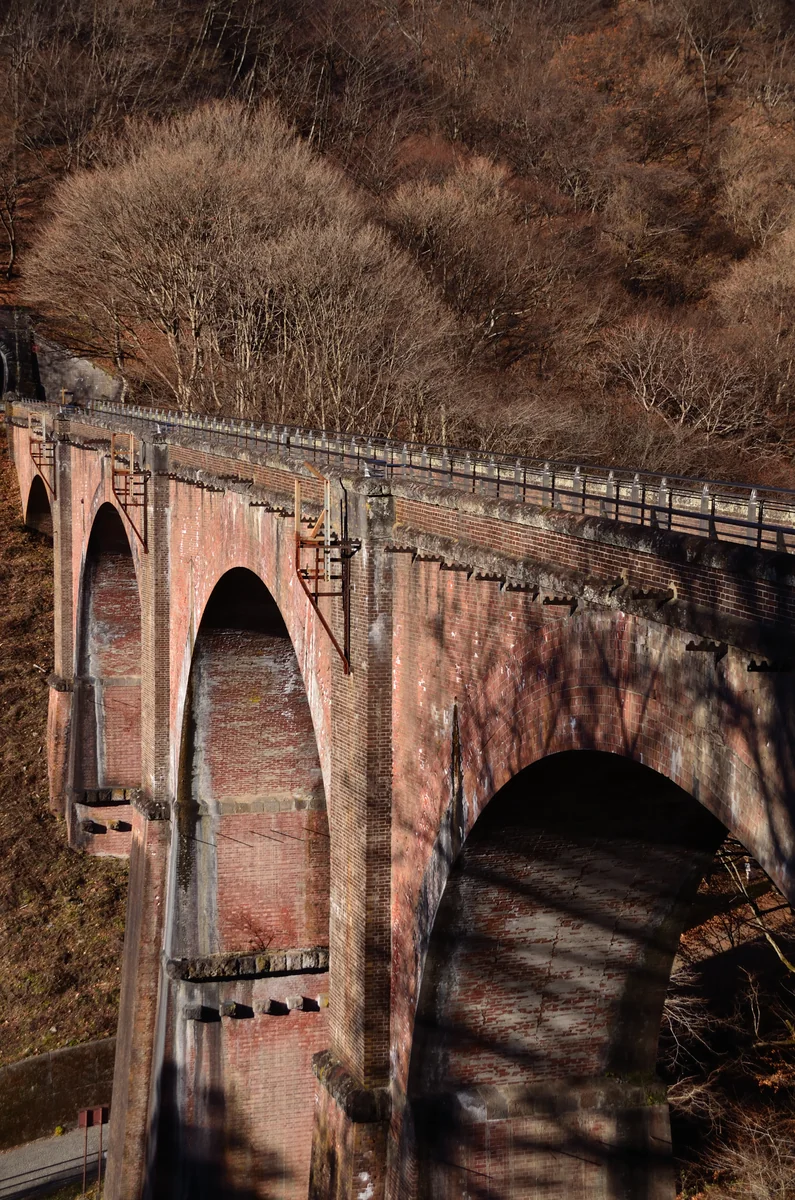 投稿写真：めがね橋は列車の音を夢見る