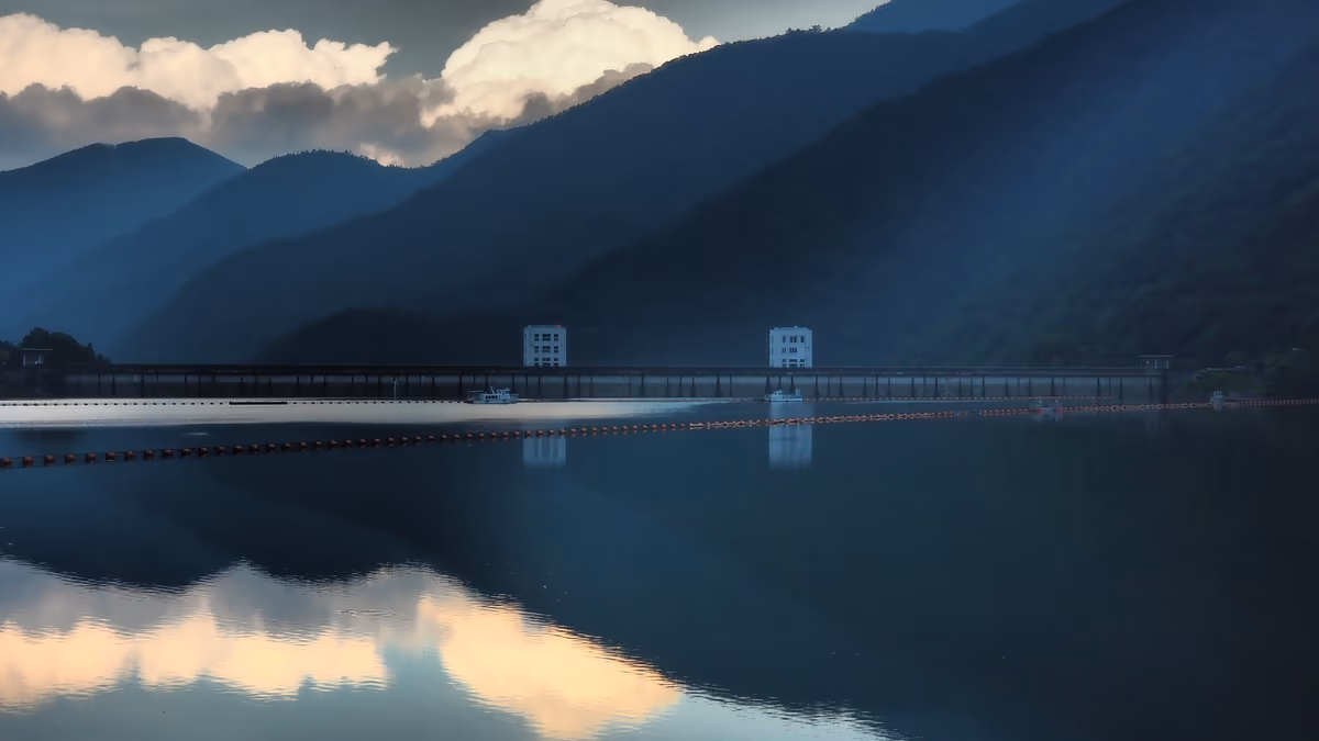 投稿写真：奥多摩湖　黄昏時