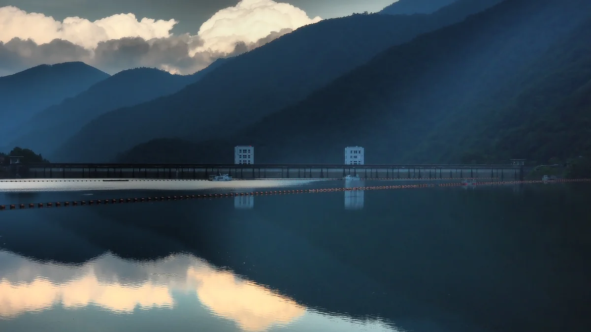 投稿写真：奥多摩湖　黄昏時