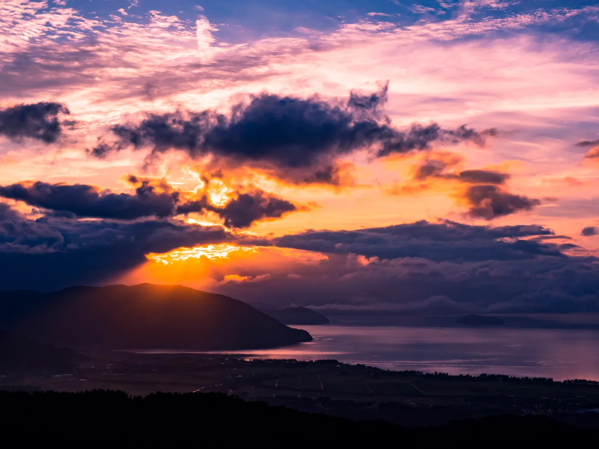 投稿写真：初秋奥琵琶湖の光芒
