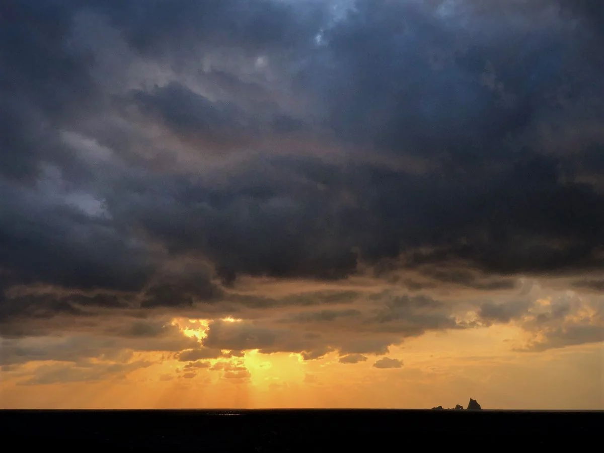 投稿写真：三本岳と夕陽