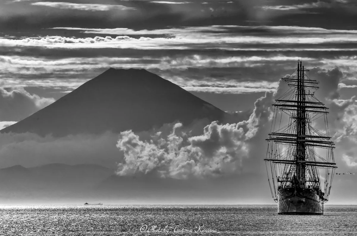 投稿写真：夏富士を背にして海人の想い熱く！