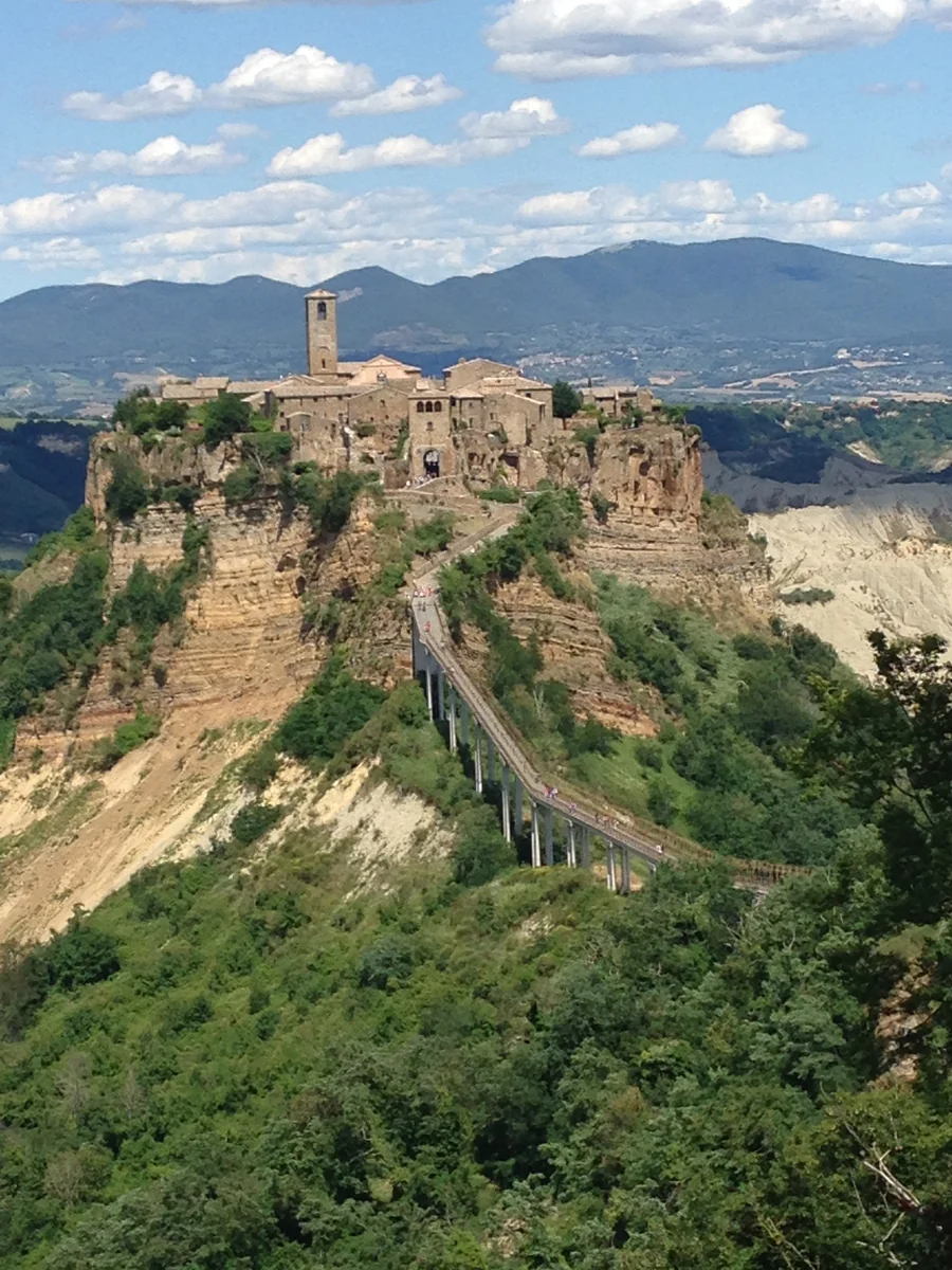 投稿写真：天空の死にゆく町 チヴィタ・ディ・バーニョレージョ