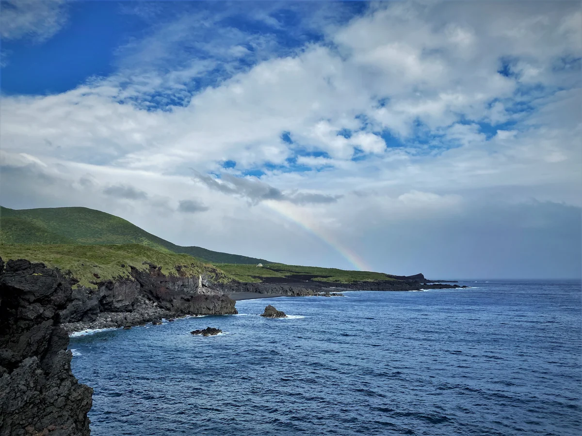 投稿写真：新鼻新山と虹