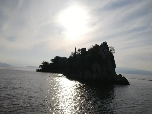 投稿：琵琶湖の軍艦島