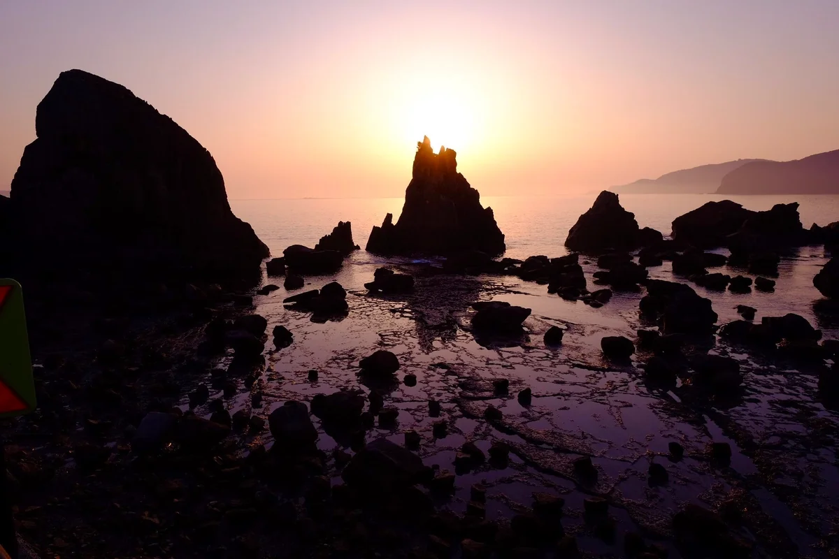 投稿写真：和歌山県 橋杭岩の日の出