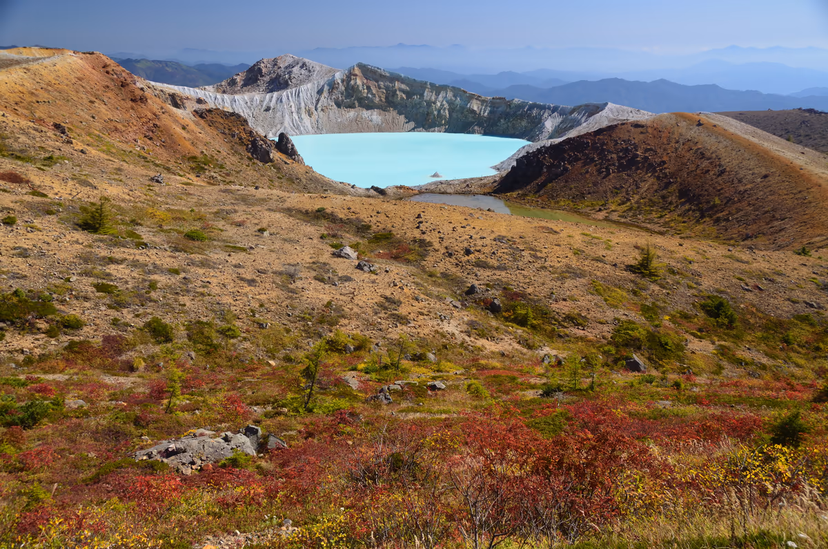 投稿写真：神秘　草津白根山湯釜