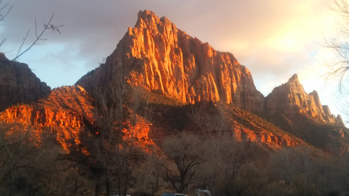 投稿写真：アメリカ「ザイオン国立公園」の夕焼け