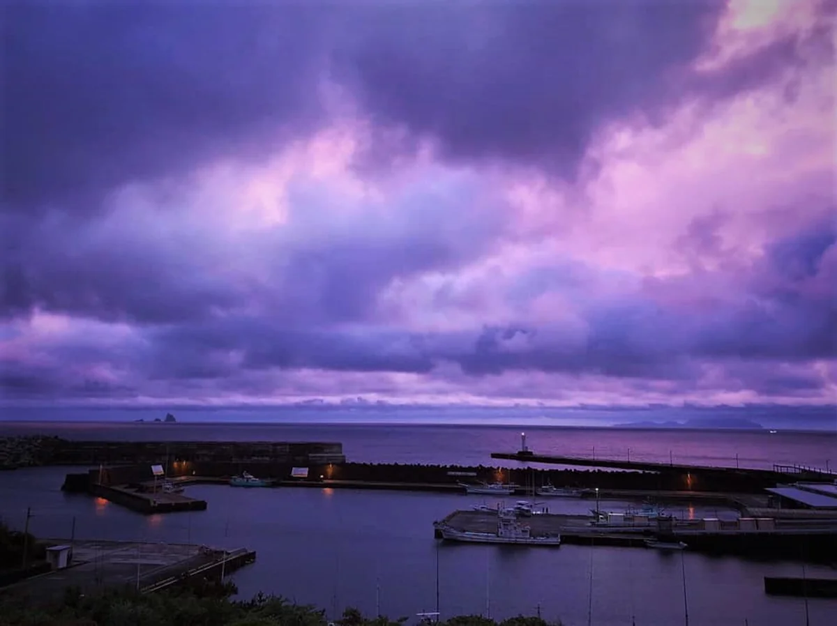 投稿写真：紫に染まる空