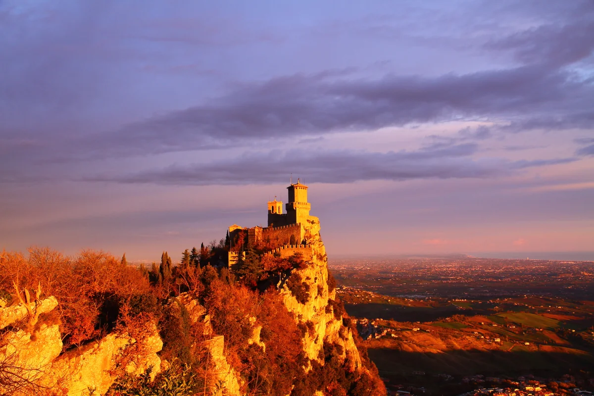 投稿写真：金色に輝くロッカグアイタ