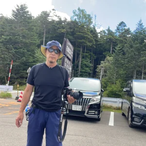 プロフィール画像：adhok sign