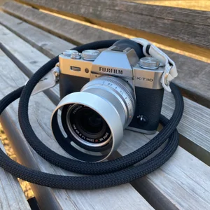 プロフィール画像：タニシ